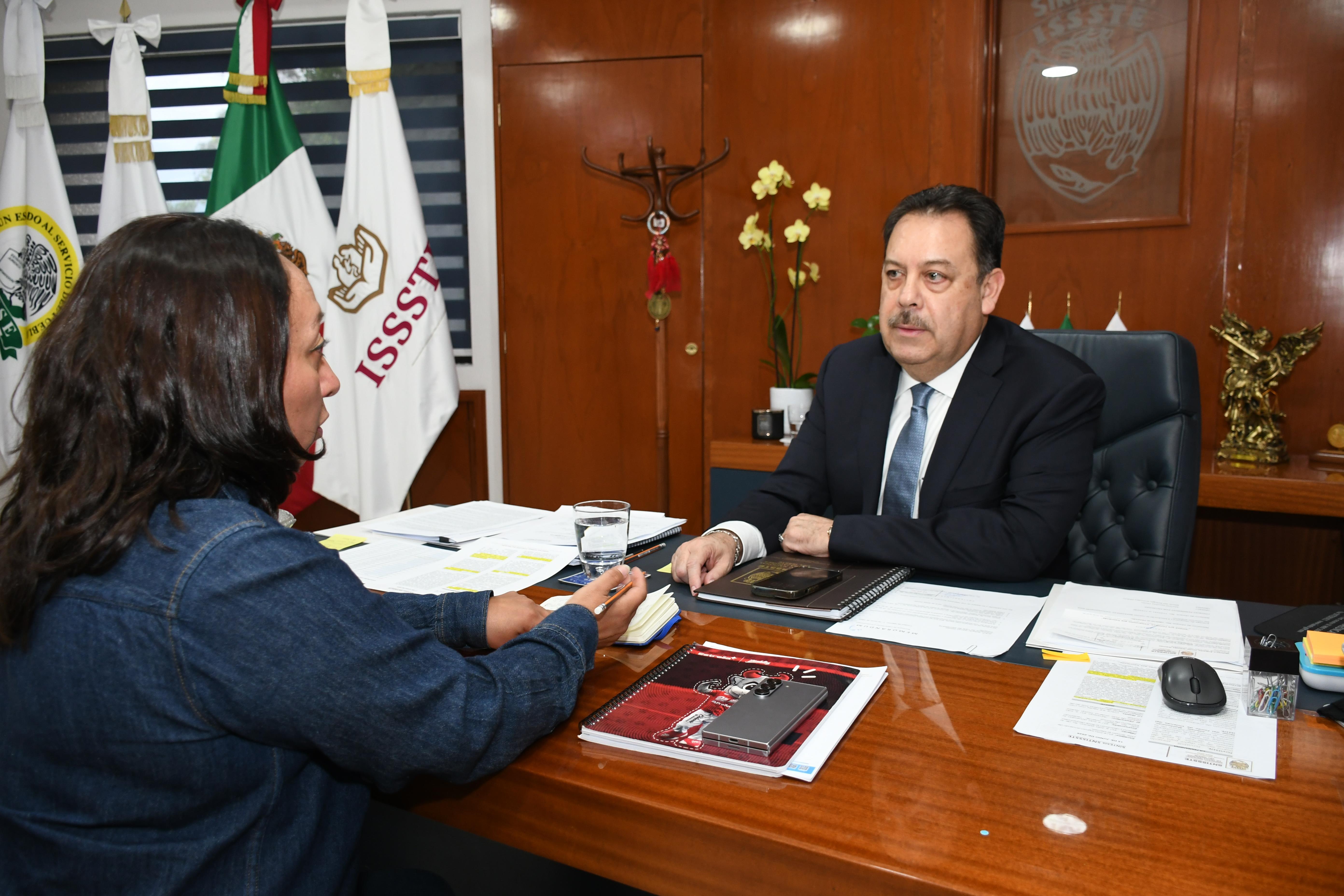 Reunión con EE. María Refugio González, Secretaria de Turismo 